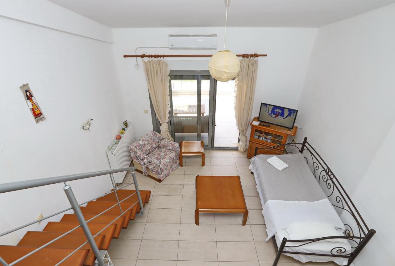 Katerina Apartments เกราโมตี ภายนอก รูปภาพ
