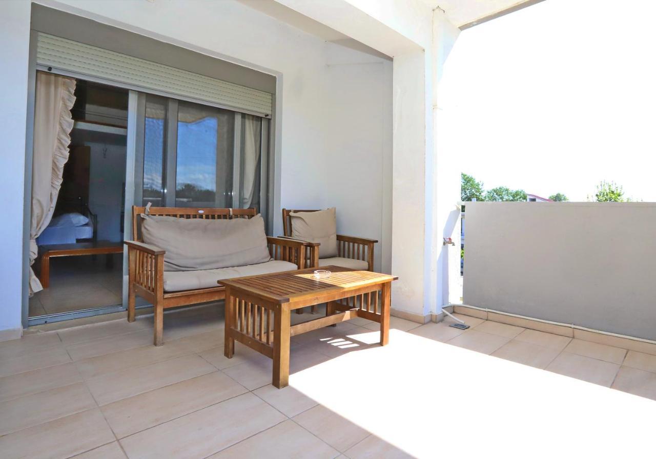 Katerina Apartments เกราโมตี ภายนอก รูปภาพ