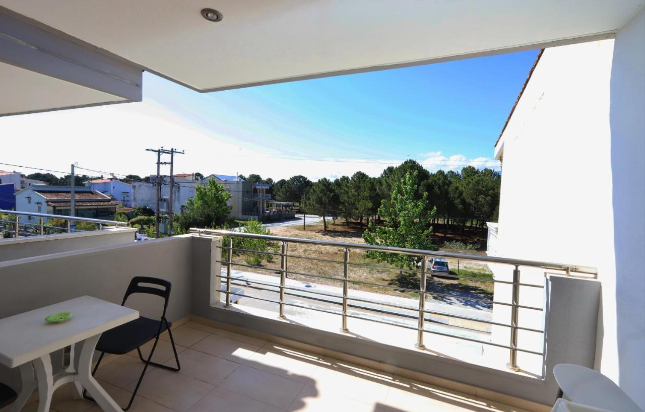 Katerina Apartments เกราโมตี ภายนอก รูปภาพ