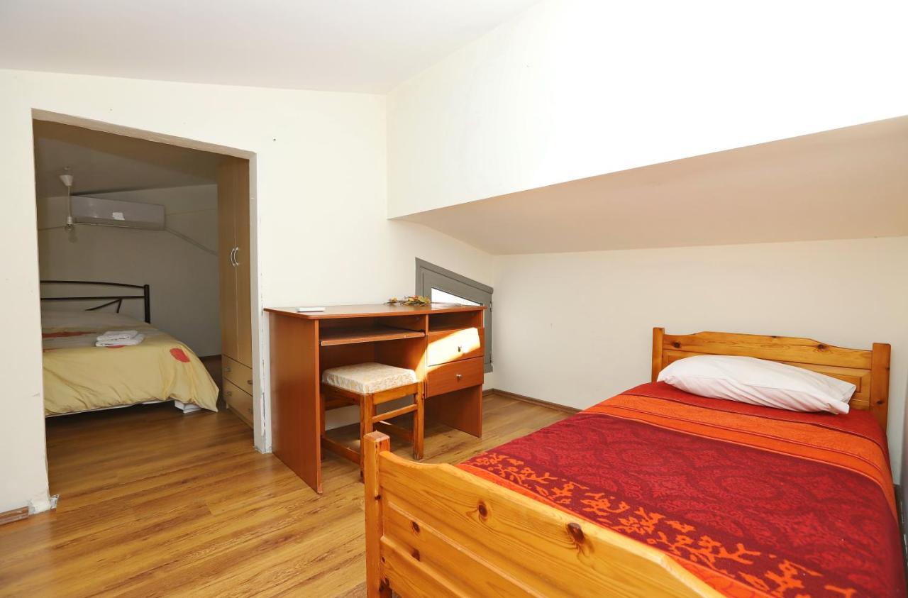 Katerina Apartments เกราโมตี ภายนอก รูปภาพ